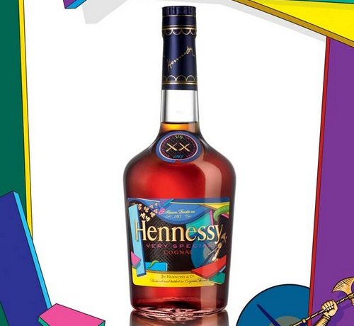 Esclusiva bottiglia Hennessy VS 2013 personalizzata dall'artista Kaws