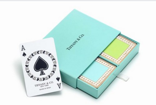 Tiffany & Co presenta il nuovo set di carte da gioco