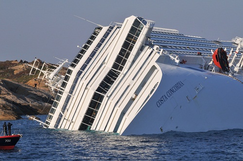 Cruise Ship Costa Concordia Runs Aground Off Giglio