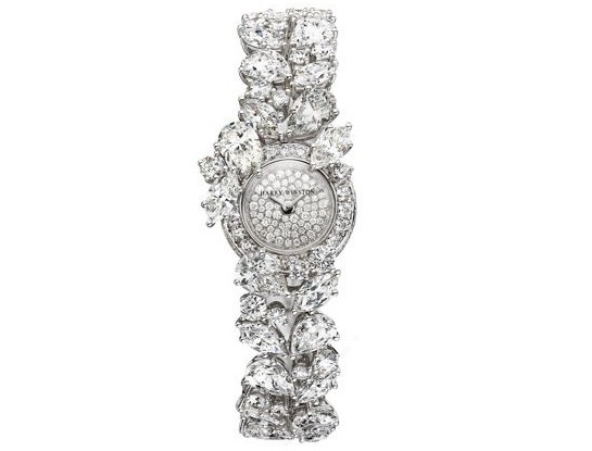 Orologio Cluster by Harry Winston: la ricchezza di 362 diamanti 