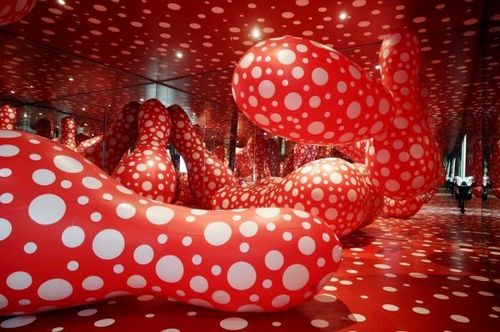 opera-yayoi-kusama-lv