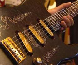 Fender soprannominata Midnight Opulence, la più costosa al mondo