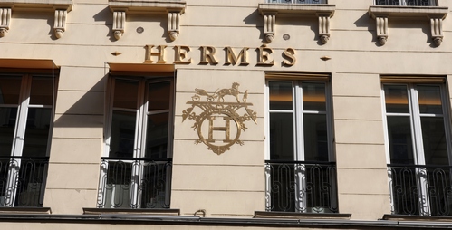 Hermès: fatturato in aumento di 2.8 miliardi di euro nel 2011