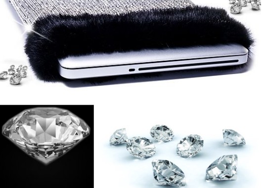 Diamond Laptop Sleeve CoverBee, la cover pc in diamanti e pelliccia