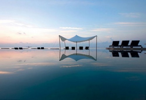 Vacanza estate 2012: il Constance Moofushi Resort alle Maldive