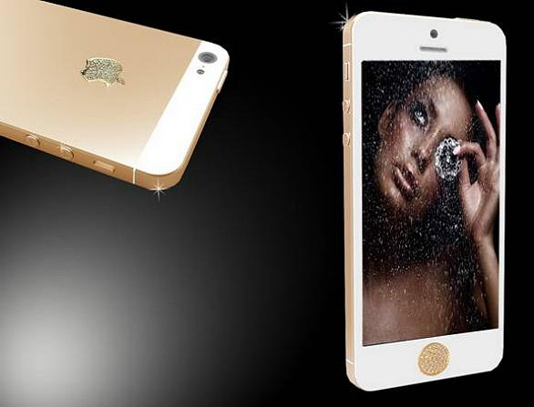 iPhone 5 in oro e cristalli firmato da Stuart Hughes