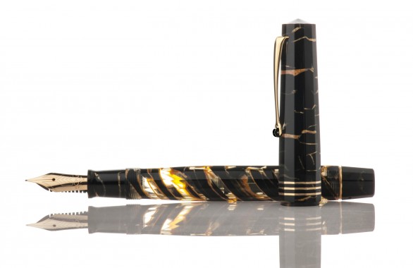 Penne di lusso, la stilografica Omas Extra Lucens 2013