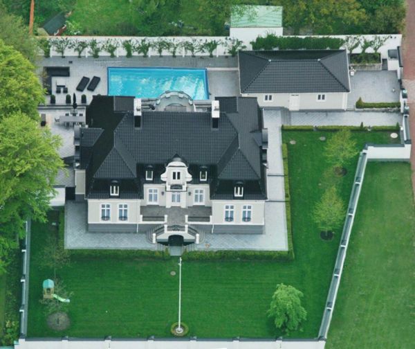 La villa di Zlatan Ibrahmovic in vendita in Svezia