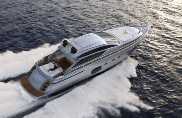 Yacht di lusso Pershing 62': eleganza e sicurezza in primo piano
