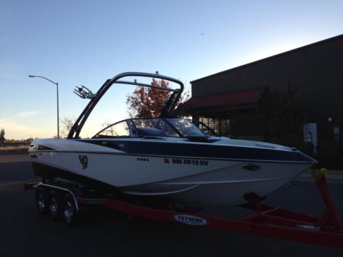 2012 Malibu 247LSV