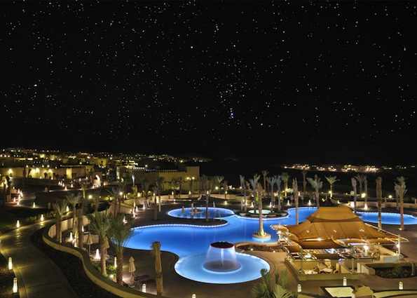 Vacanze di lusso, ad Abu Dhabi il resort è nascosto nel deserto