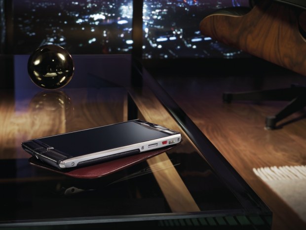 Smartphone Vertu Signature Touch