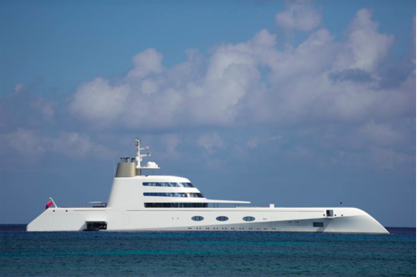 Bat yacht, il lusso estremo da 280 milioni di dollari