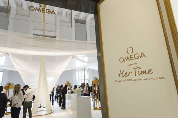 Nicole Kidman inaugura la mostra Omega Her Time a Milano