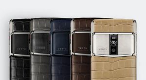 vertu signature in alligatore