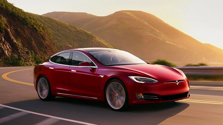 Autovettura Tesla Model S